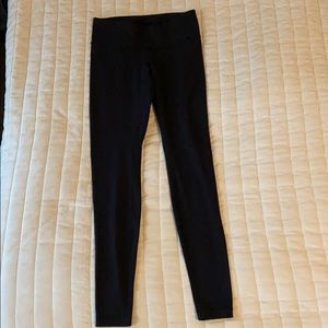 Lululemon wunder under black leggings 8